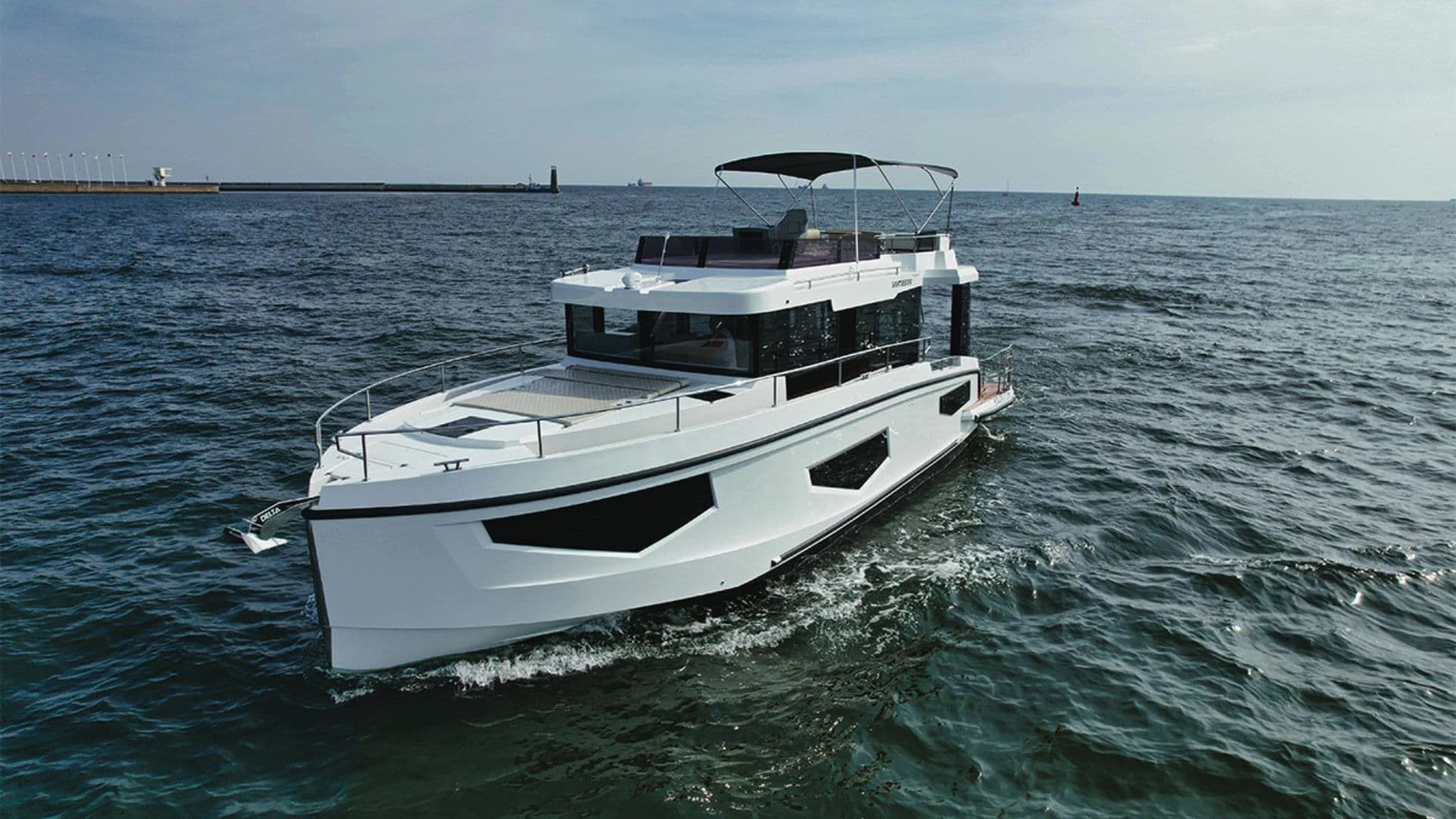 Yacht Cobra en mer